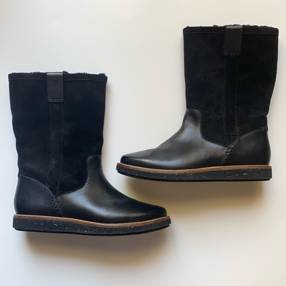 Clarks glick elmfield pull on leather boots